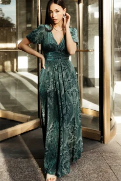 Store Leslie Velvet Maxi Dress | maxi dresses | EXTENDED SIZING